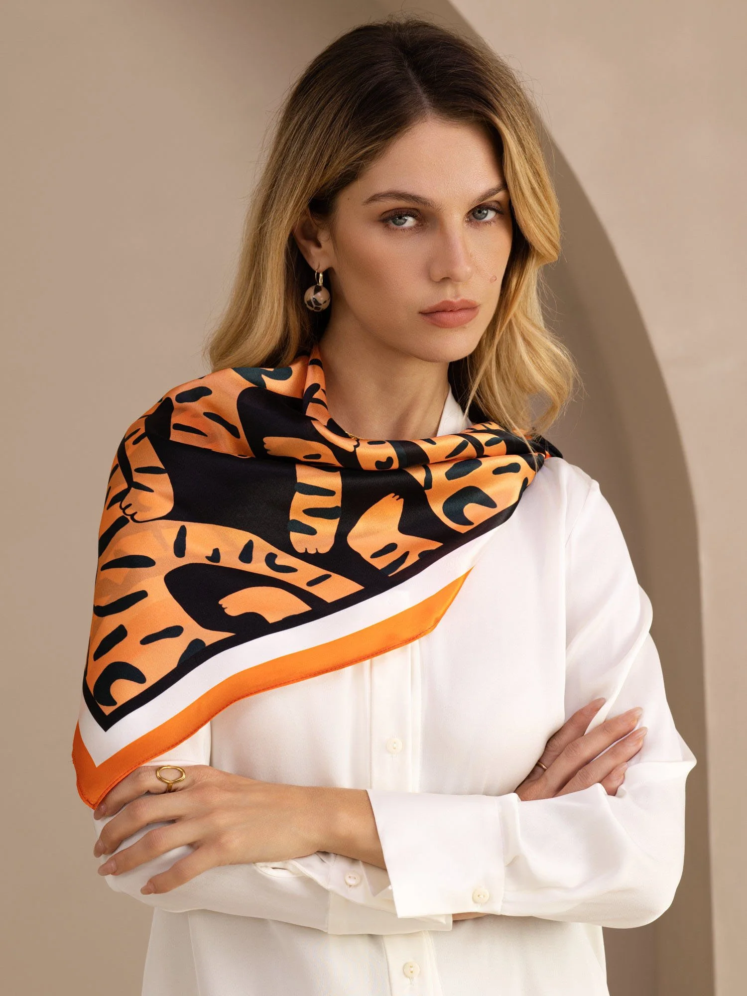 100% Mulberry Silk Tiger Pattern Scarf - Size 90x90cm - Image 2