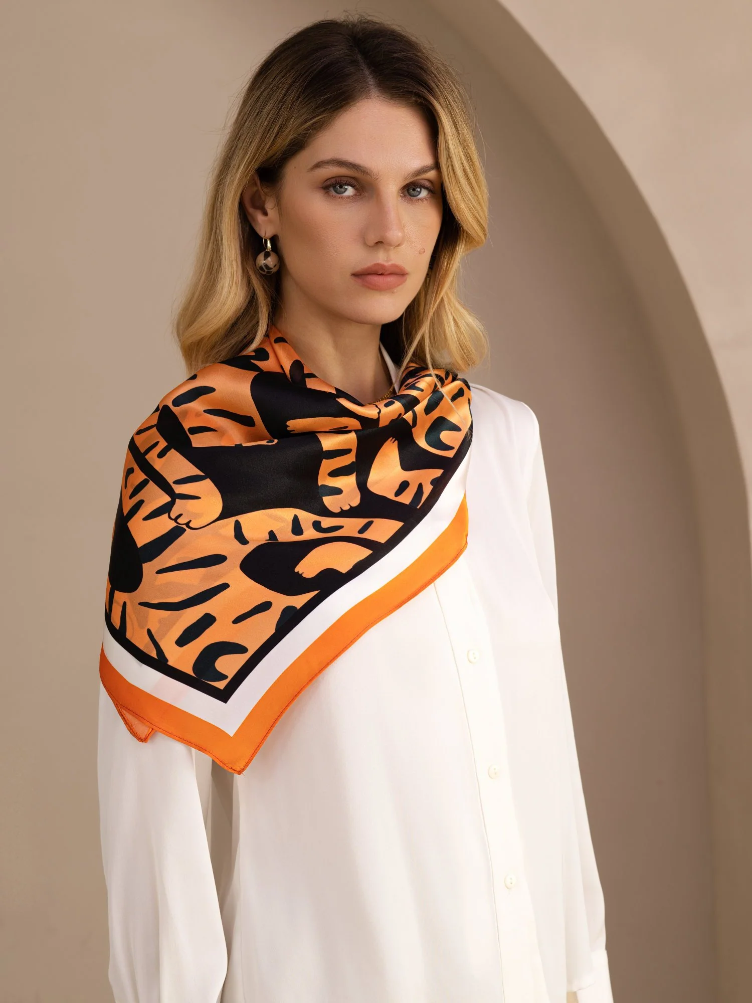 100% Mulberry Silk Tiger Pattern Scarf - Size 90x90cm - Image 4