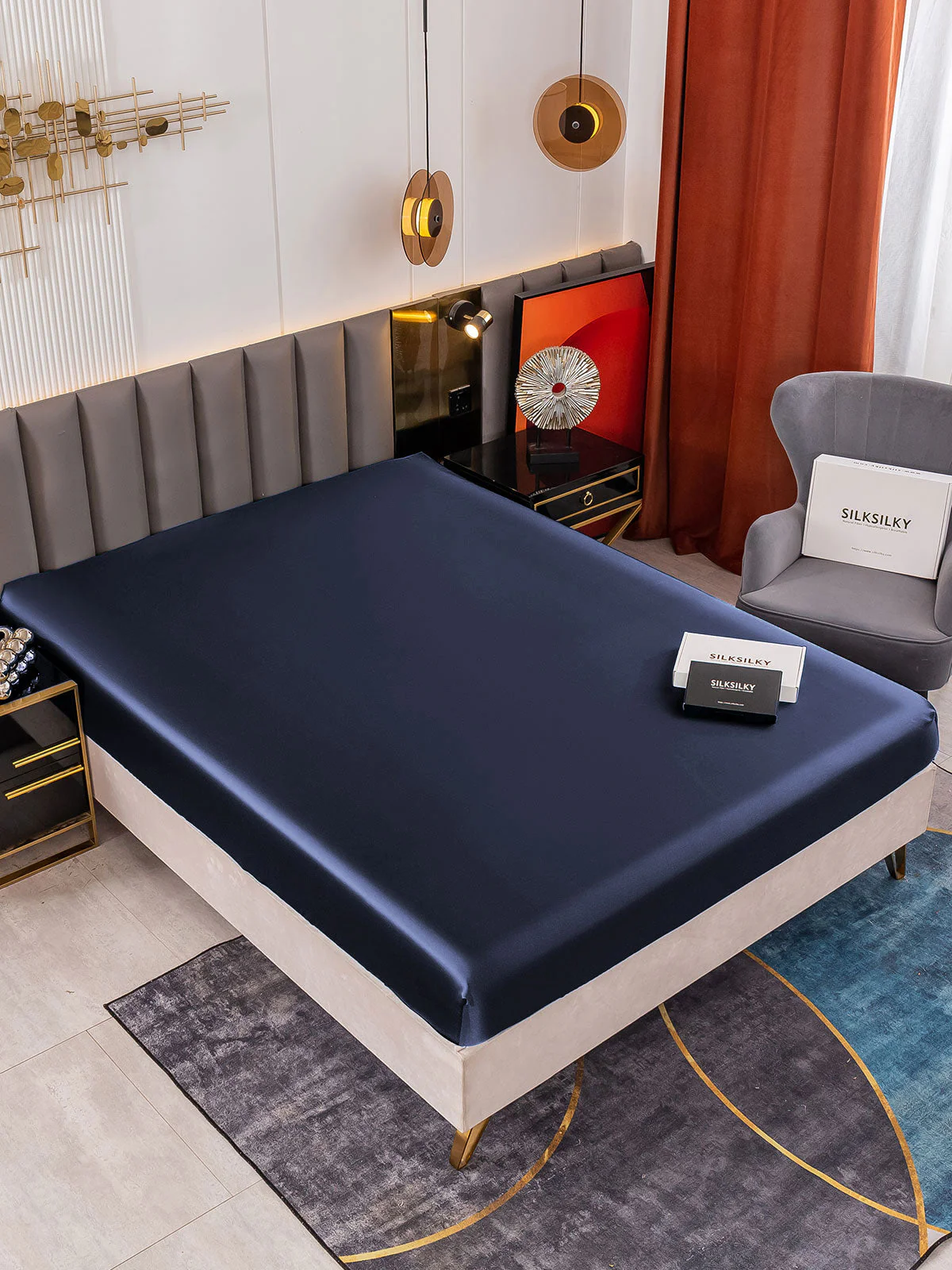 19Momme Mulberry Silk Seamless Fitted Sheet - Image 9