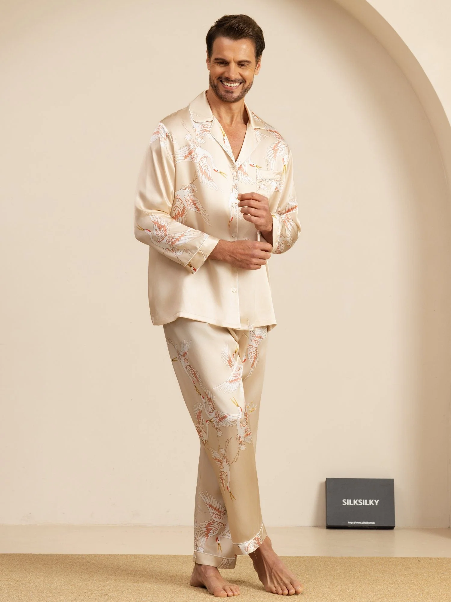 19Momme Pure Silk Men's Crane Print Long Sleeve Notch Collar Pajamas Set - Image 28