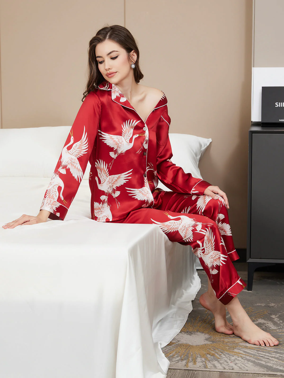19Momme Women's Pure Silk Crane Print Long Sleeve Pyjamas Set - Image 17