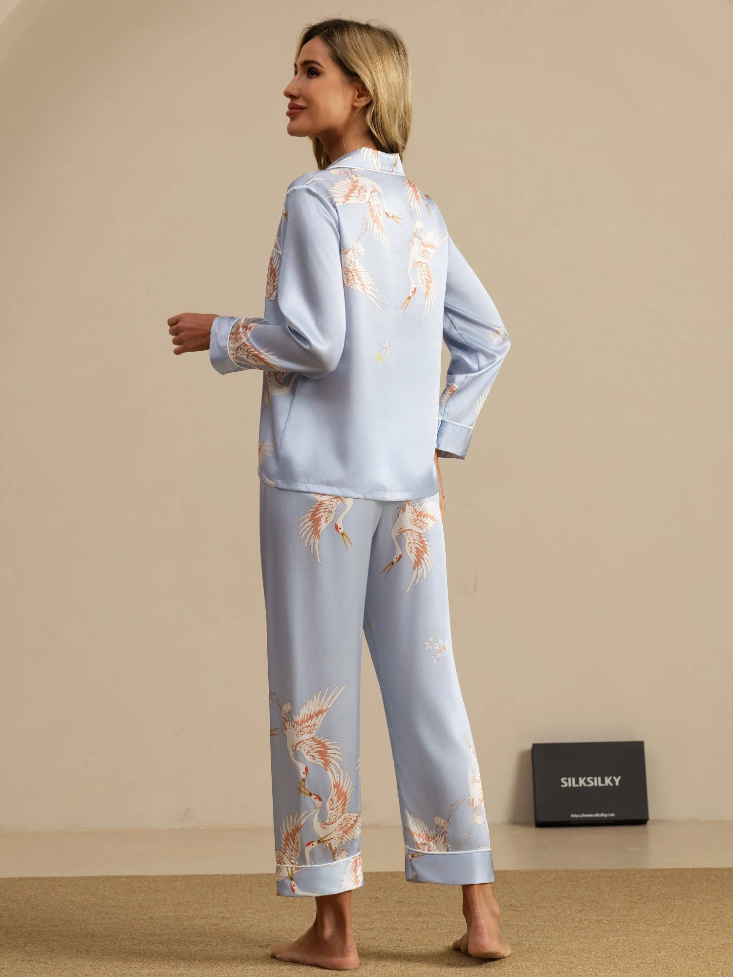 19Momme Women's Pure Silk Crane Print Long Sleeve Pyjamas Set - Image 34