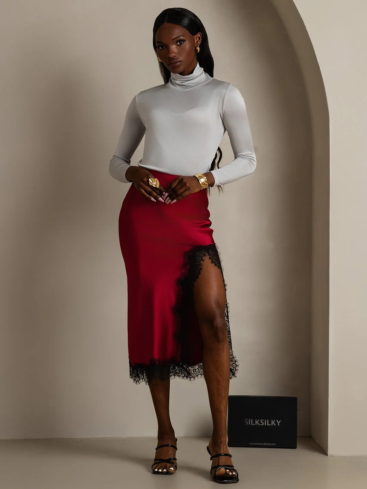 Clearance - 19Momme Silk Long Straight Lace Slit Skirt with Stretch Waist Design - Image 5