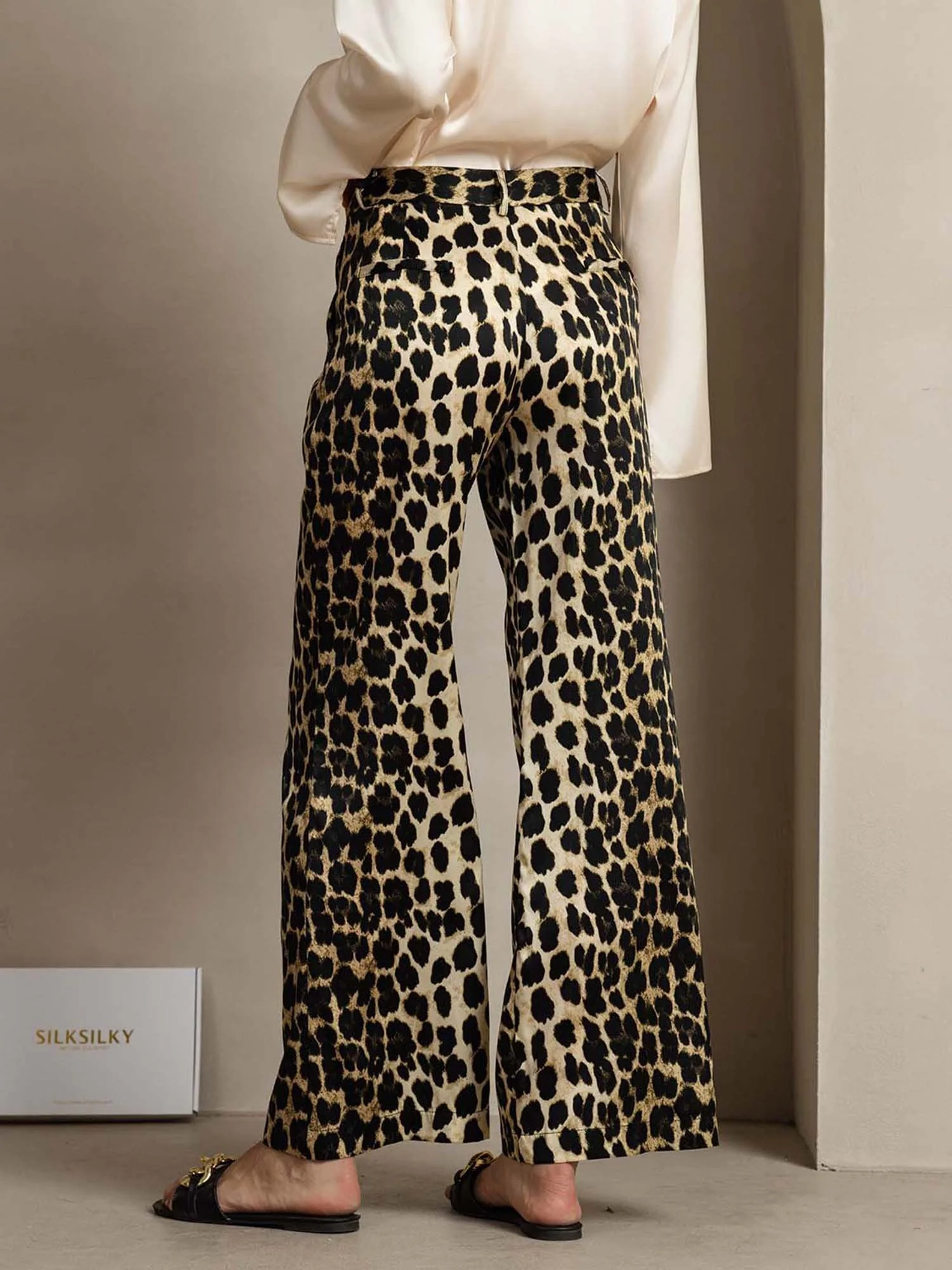 19Momme Silk Leopard Print Straight Leg Women's Pants With Side Pockets Design - Image 2