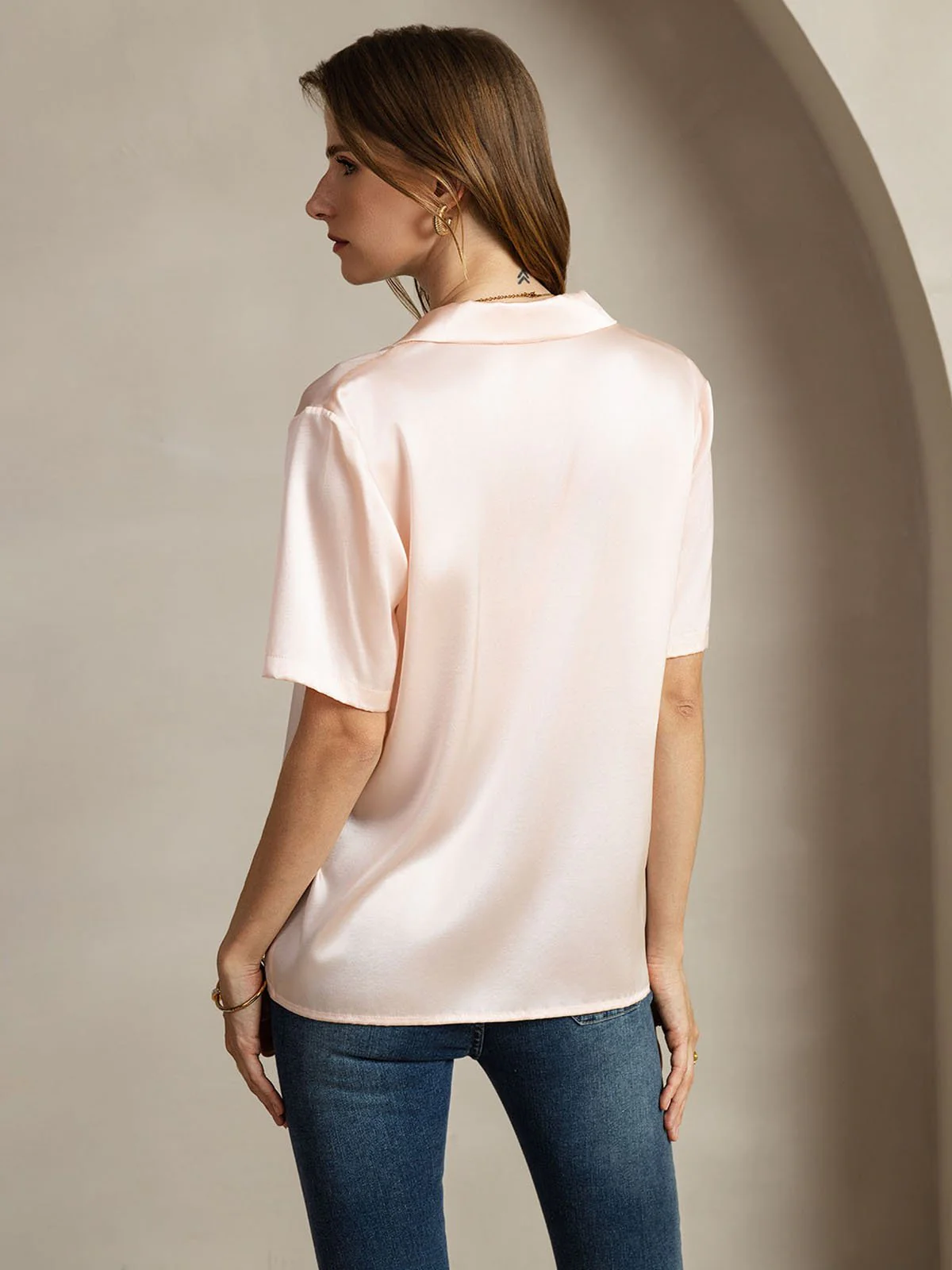 19Momme Silk Short Sleeve Notched Lapel Women's Shirt with Button Up Design - Image 2