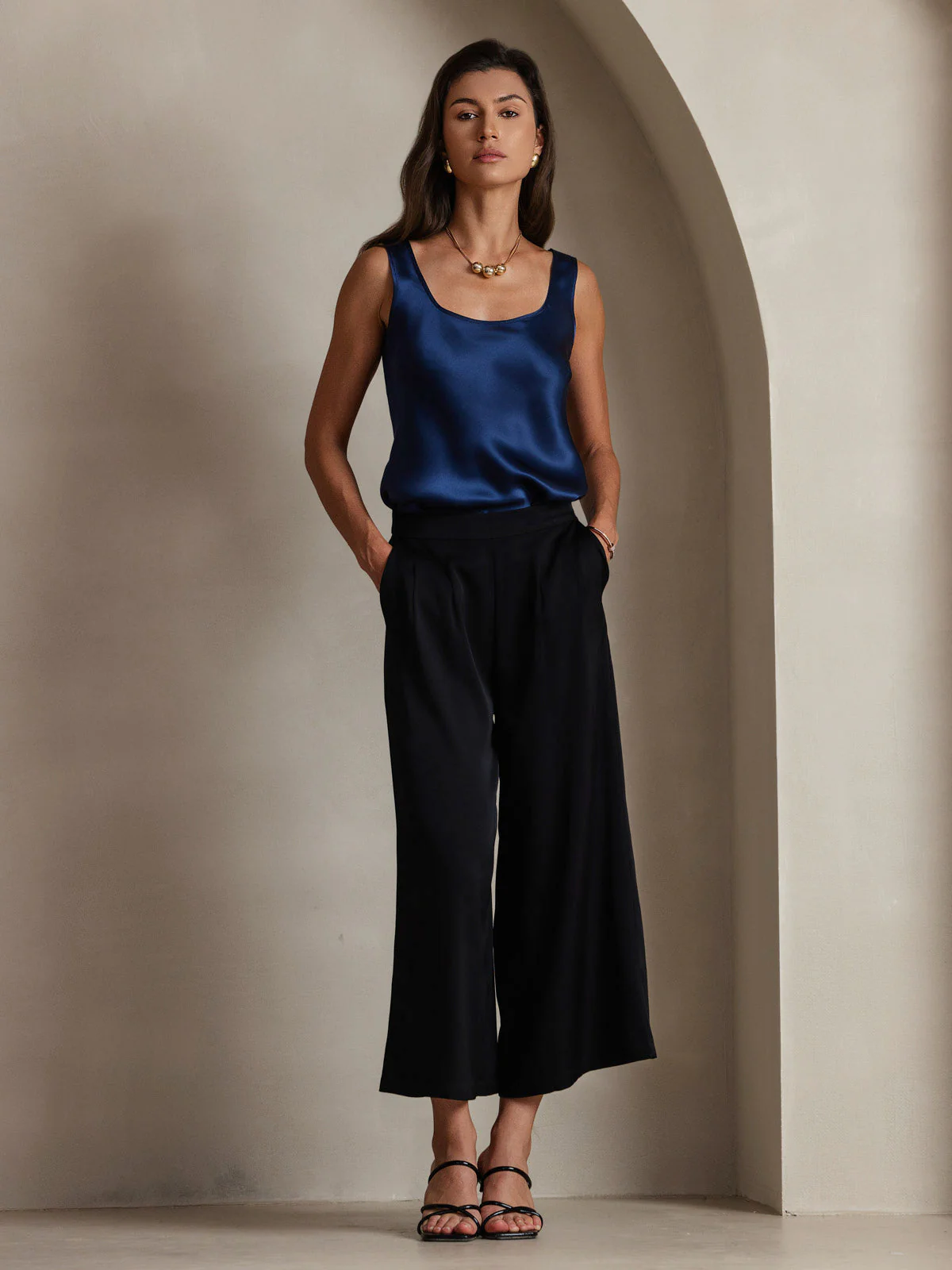 19Momme Silk Sleeveless U Neck Women's Tank Top - Image 77