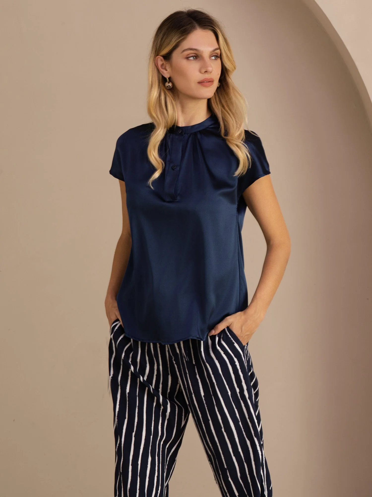19Momme Silk Women’s Split Neck Short Sleeve Blouse - Image 4