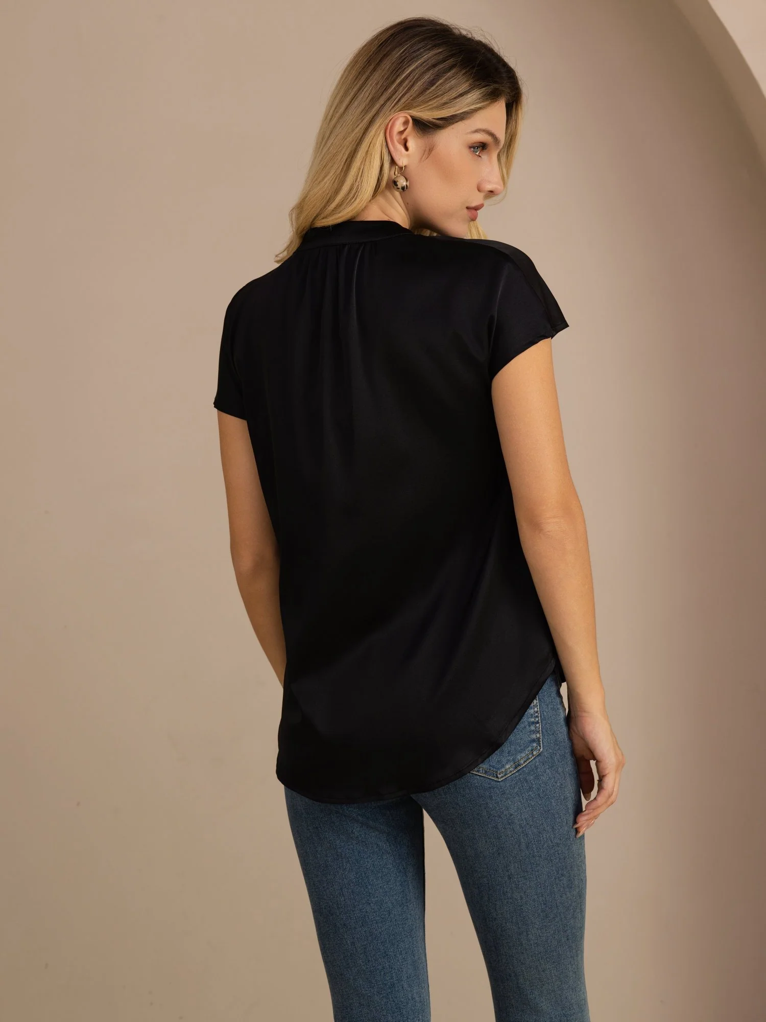 19Momme Silk Women’s Split Neck Short Sleeve Blouse - Image 8