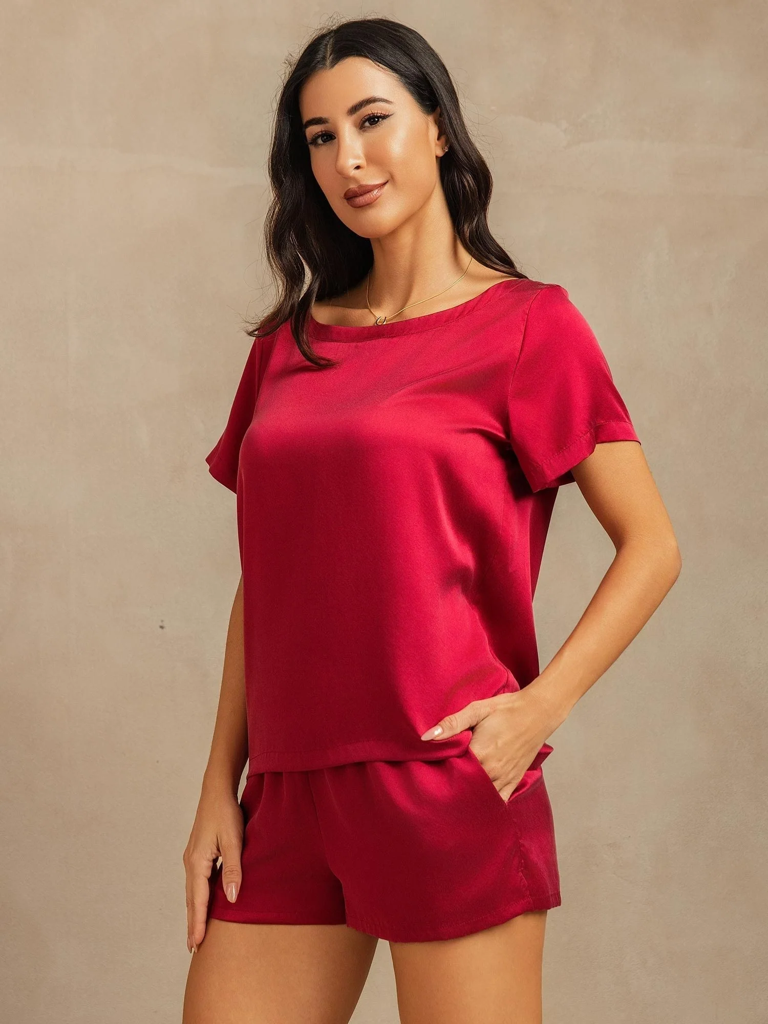 19Momme Women's Silk Short Sleeve Round Collar Pajamas Set with Side Pocket Design - Image 10