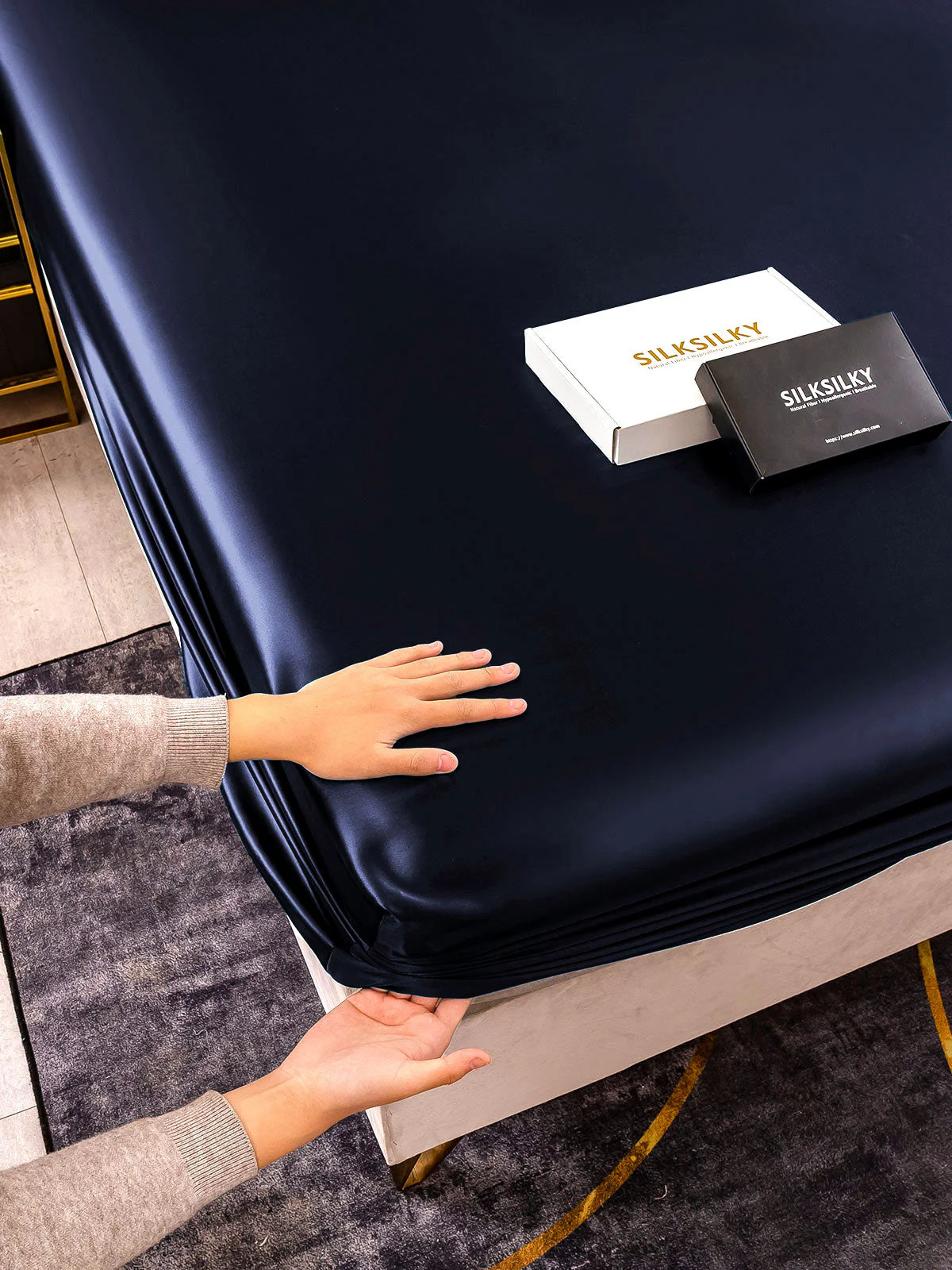 22Momme Mulberry Silk Seamless Fitted Sheet - Image 19