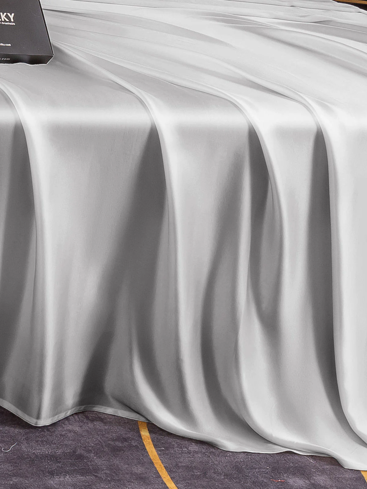 25Momme Mulberry Silk Seamless Flat Sheet - Image 24
