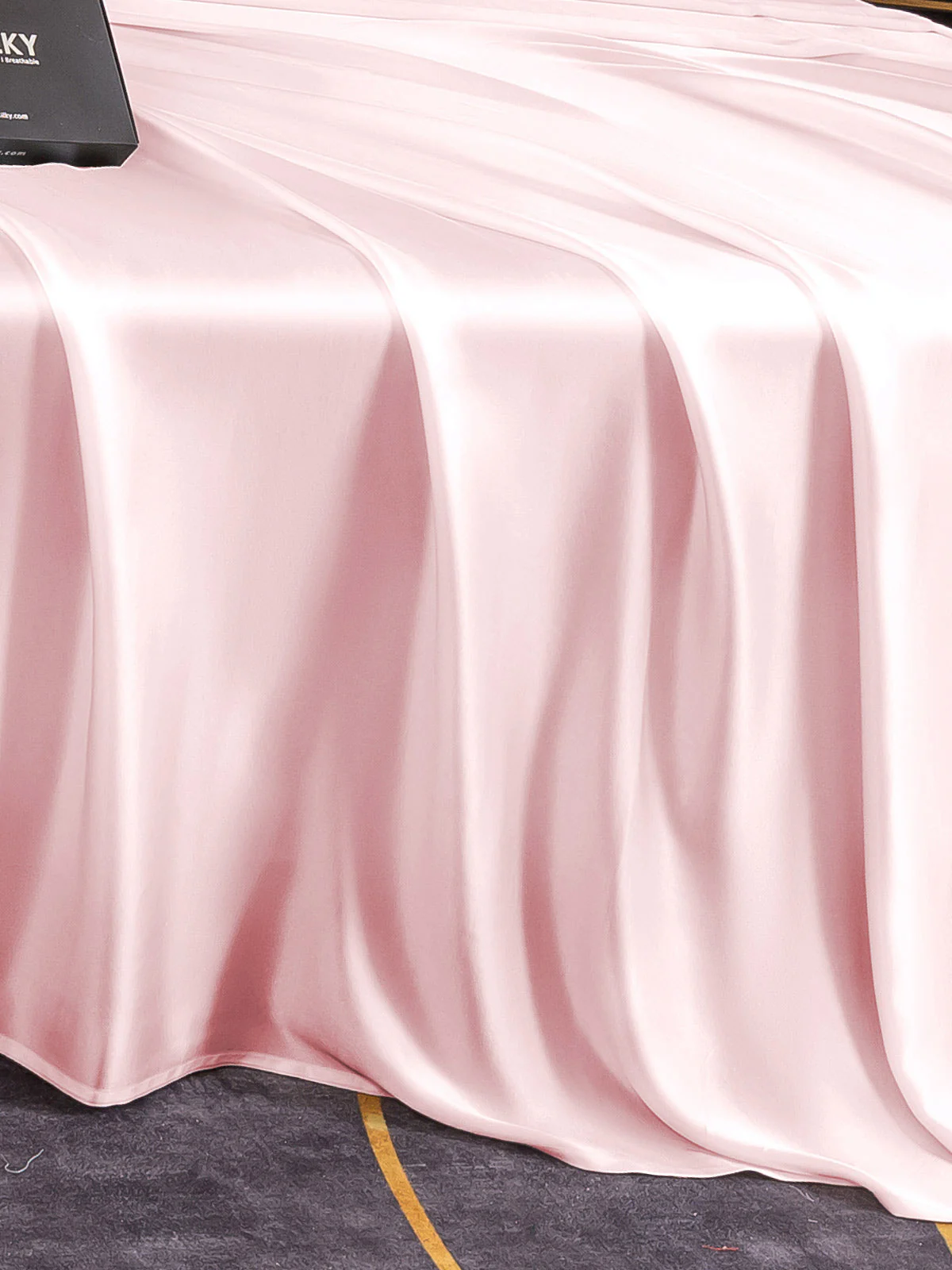 25Momme Mulberry Silk Seamless Flat Sheet - Image 35