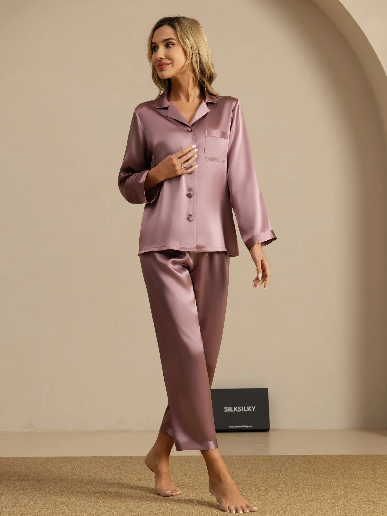 Women's Pure Silk Long Sleeve Pyjamas Set - Image 64