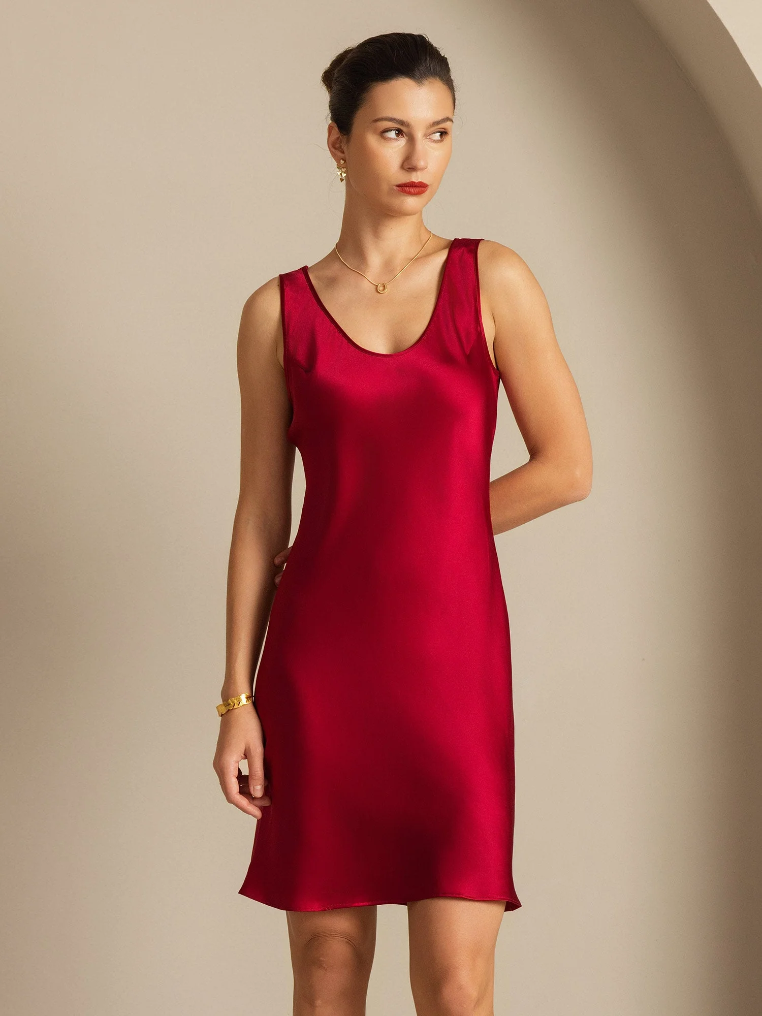 Pure Silk Sleeveless U-Neck Short Nightdress - Image 21