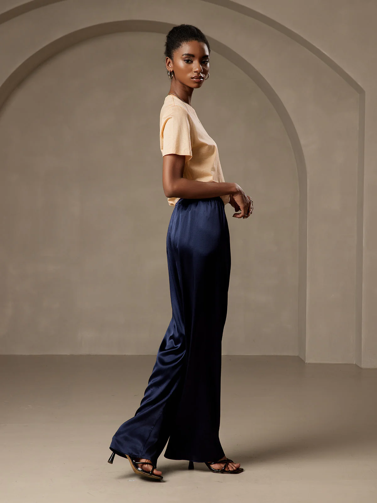 Pure Silk Wide Leg Women's Pants with Elastic Waist Design - Image 62