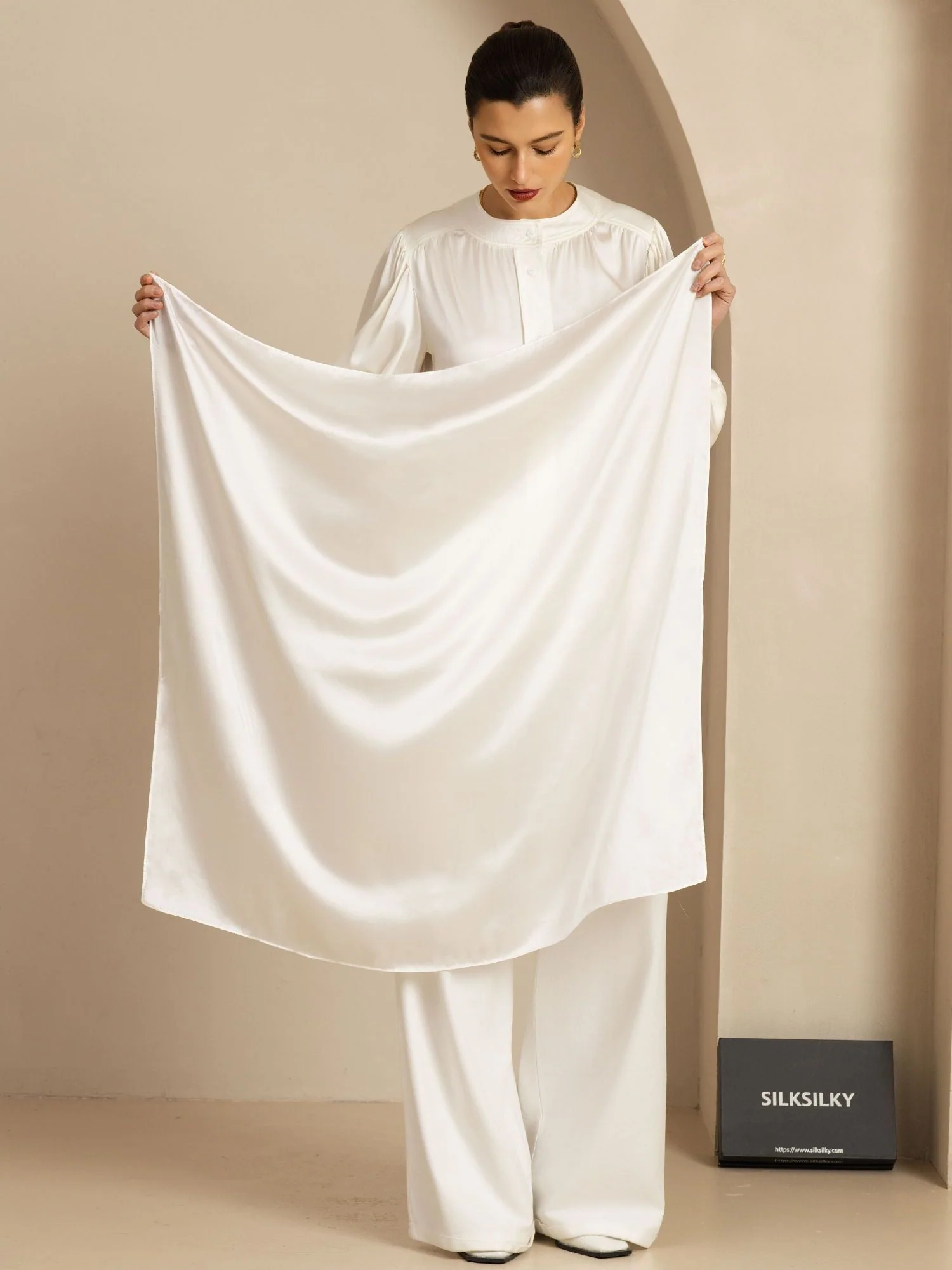 Pure Silk Classic Elegant Square Scarf - Size 90x90cm - Image 16