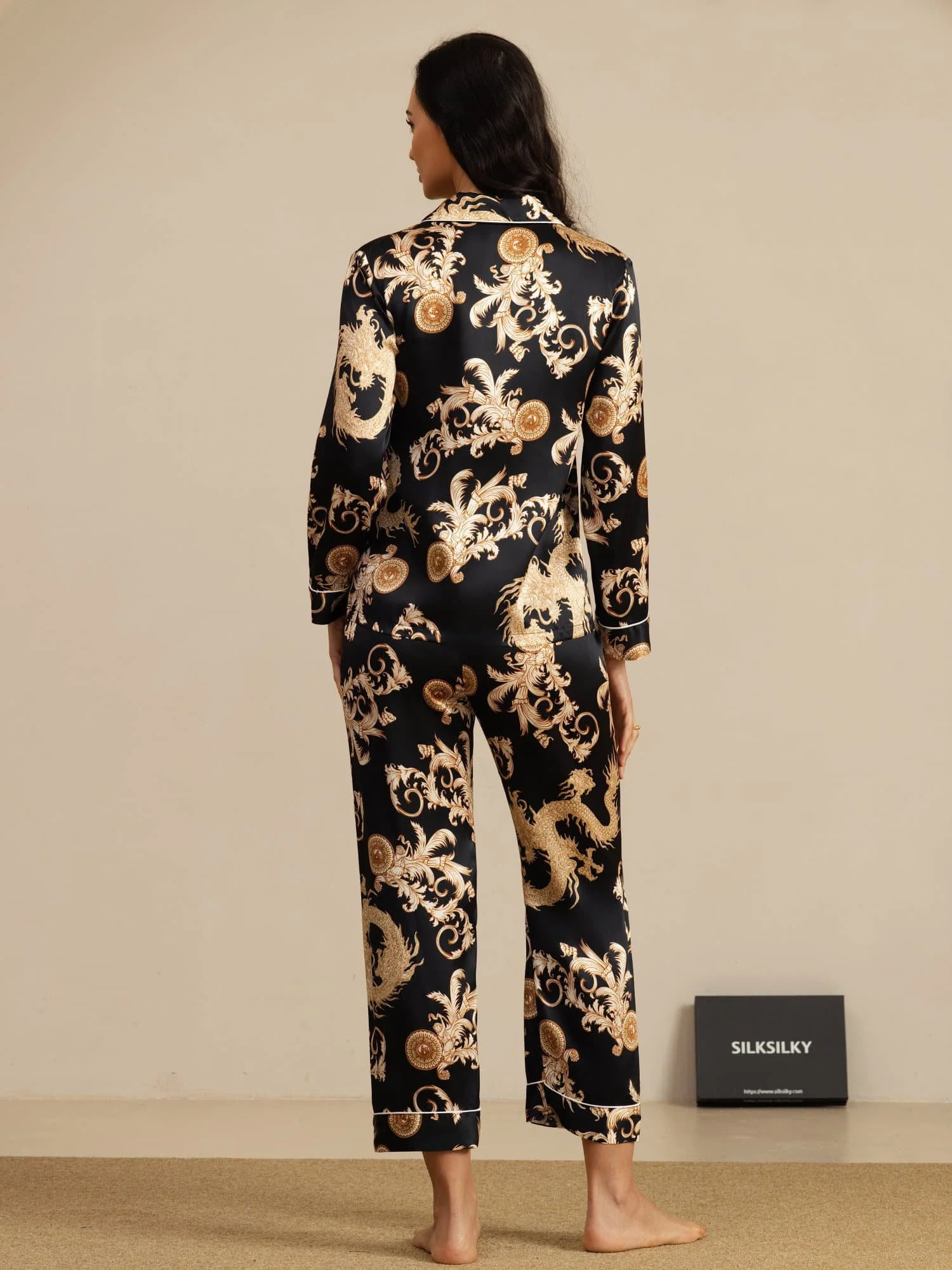 Pure Silk Dragon Print Long Sleeve Notch Collar Women's Pyjamas Set With Pants - Image 10
