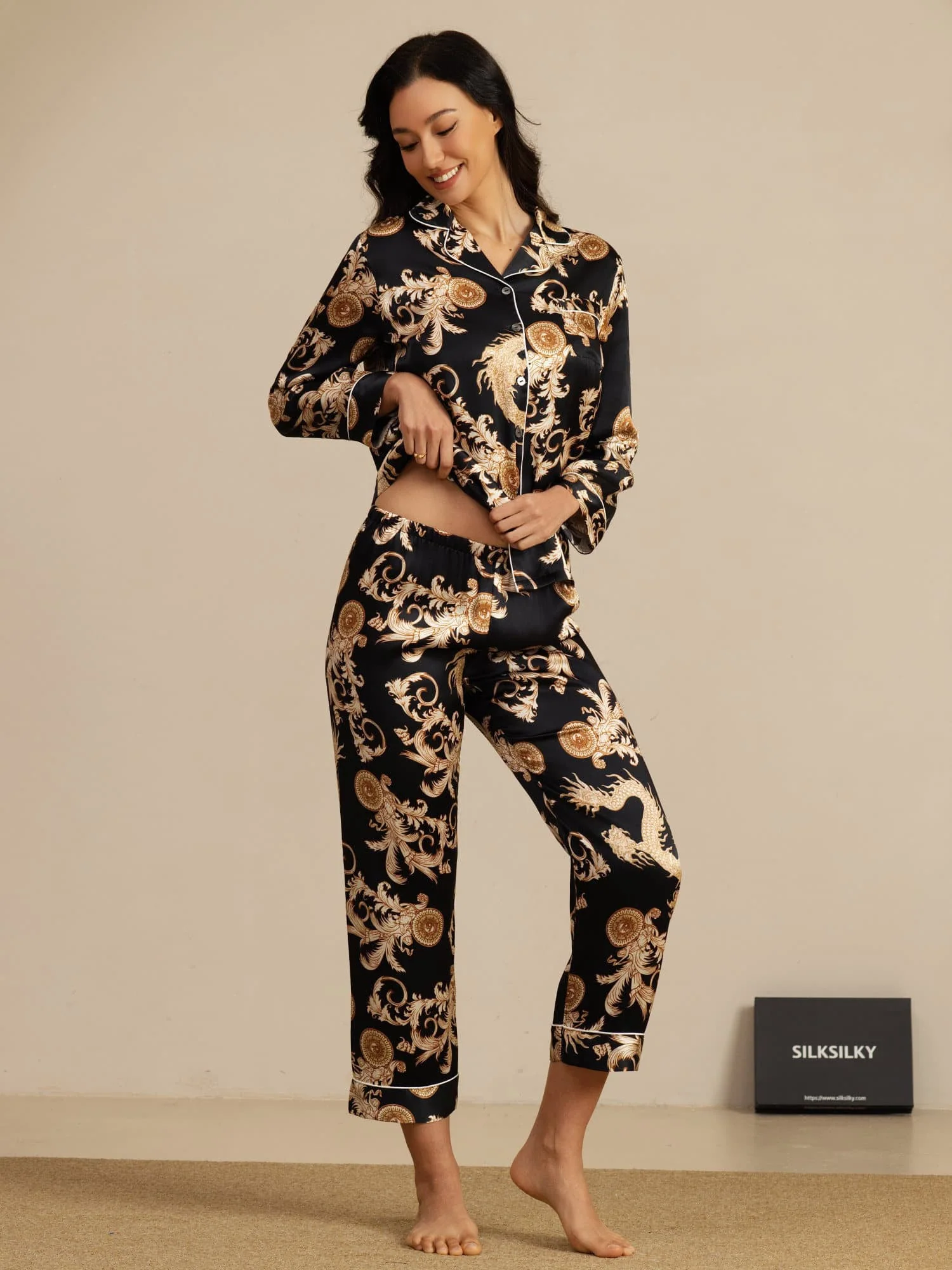Pure Silk Dragon Print Long Sleeve Notch Collar Women's Pyjamas Set With Pants - Image 11