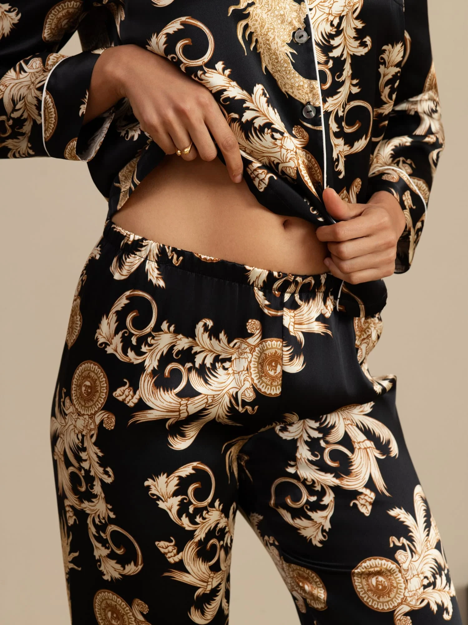 Pure Silk Dragon Print Long Sleeve Notch Collar Women's Pyjamas Set With Pants - Image 13