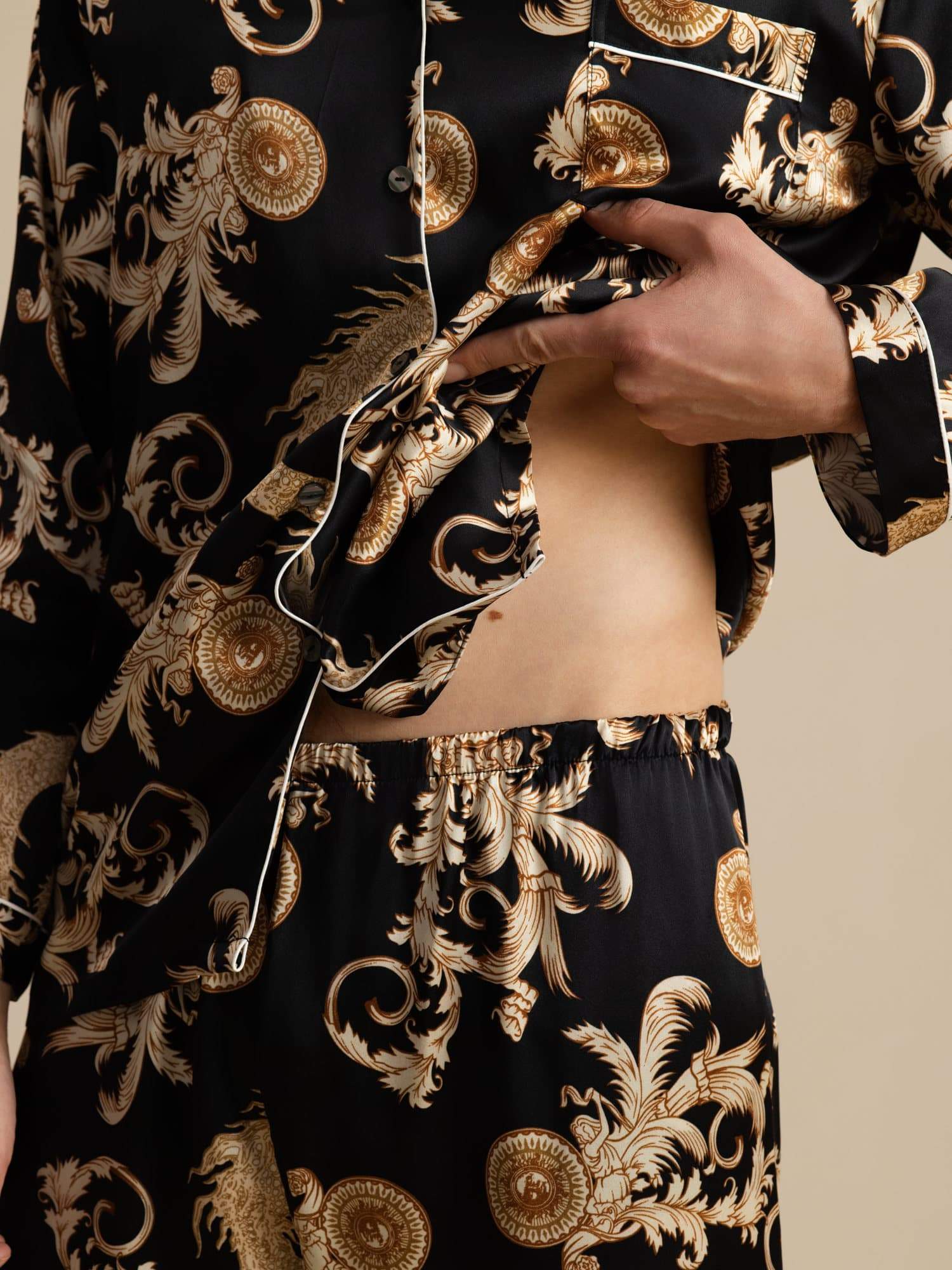 Pure Silk Men's Dragon Print Long Sleeve Notch Collar Pajamas Set - Image 13