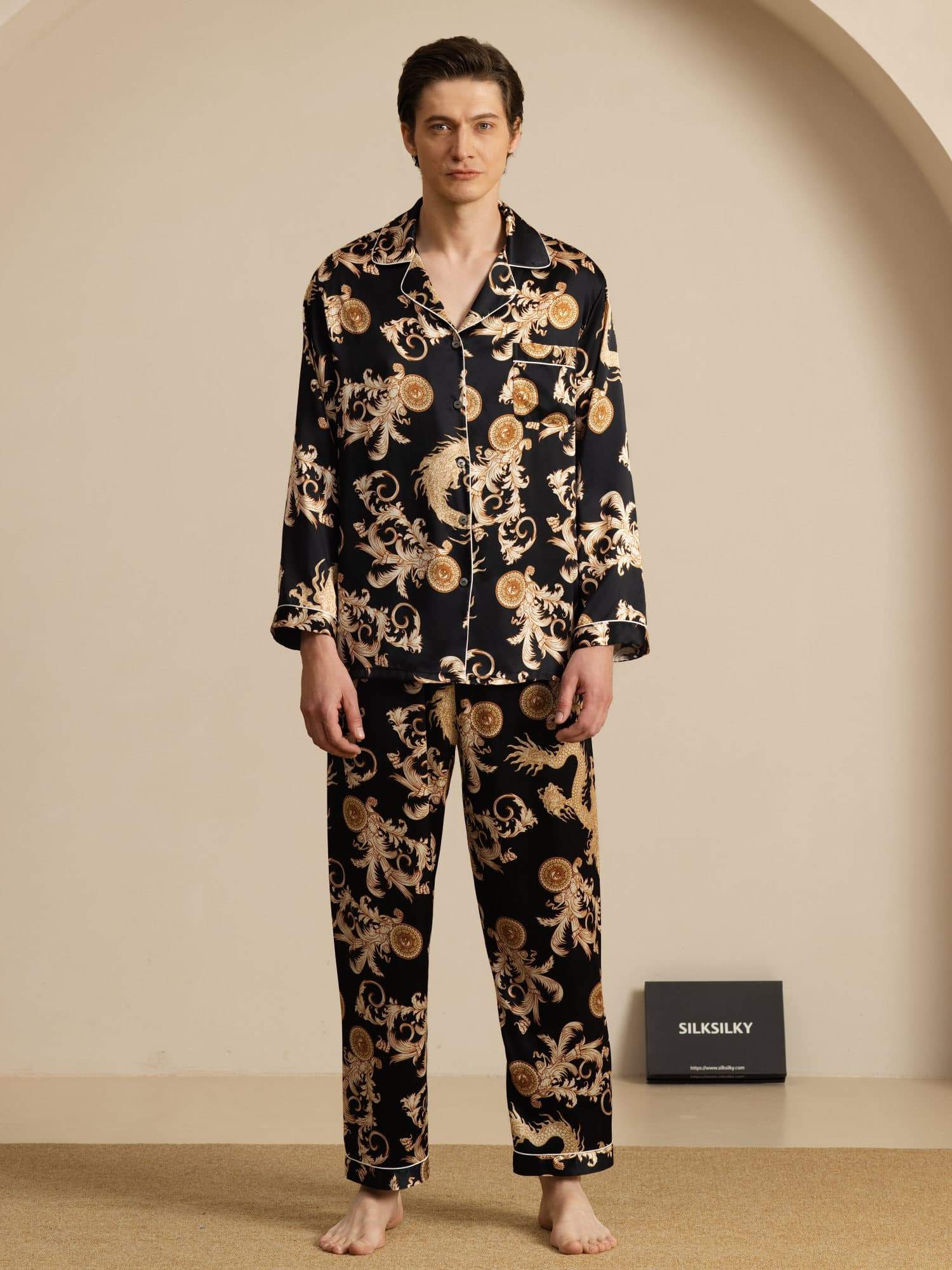 Pure Silk Men's Dragon Print Long Sleeve Notch Collar Pajamas Set - Image 9