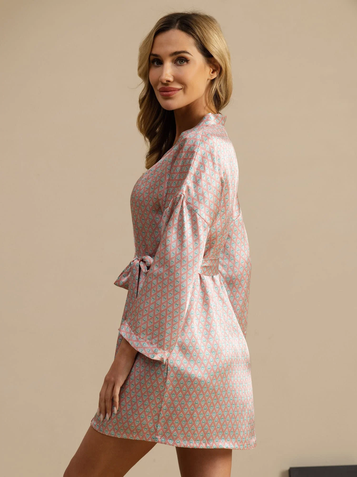 Pure Silk Women’s Long Sleeve Heart Geo Printed Short Belted Robe - Image 11
