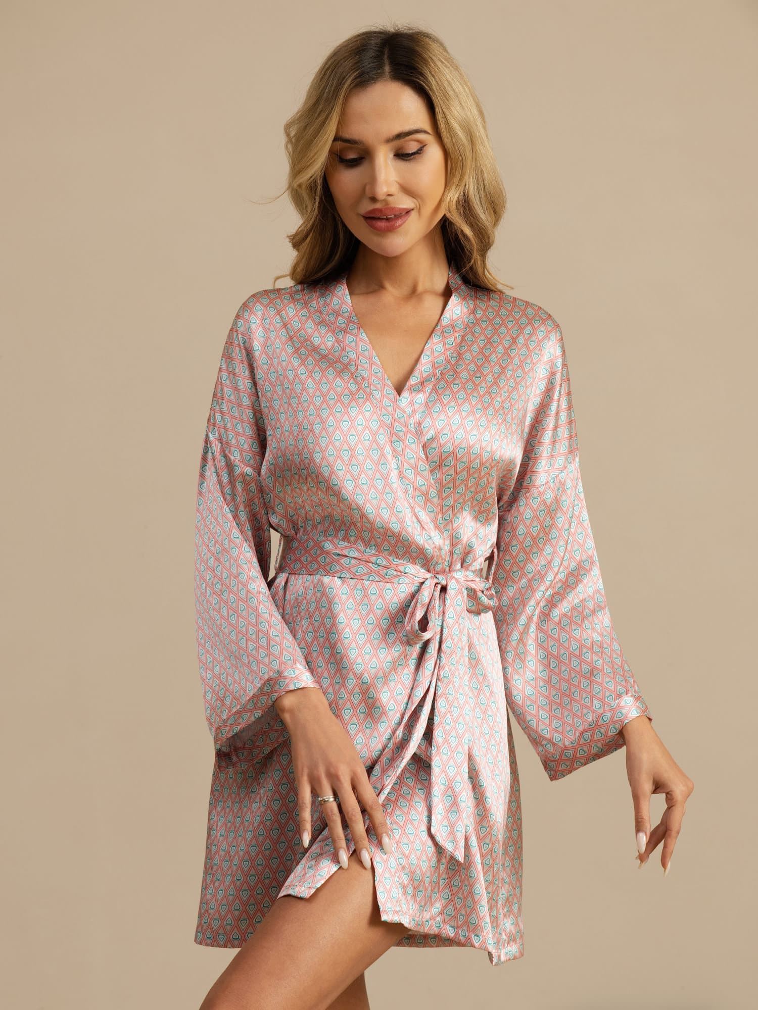 Pure Silk Women’s Long Sleeve Heart Geo Printed Short Belted Robe - Image 12