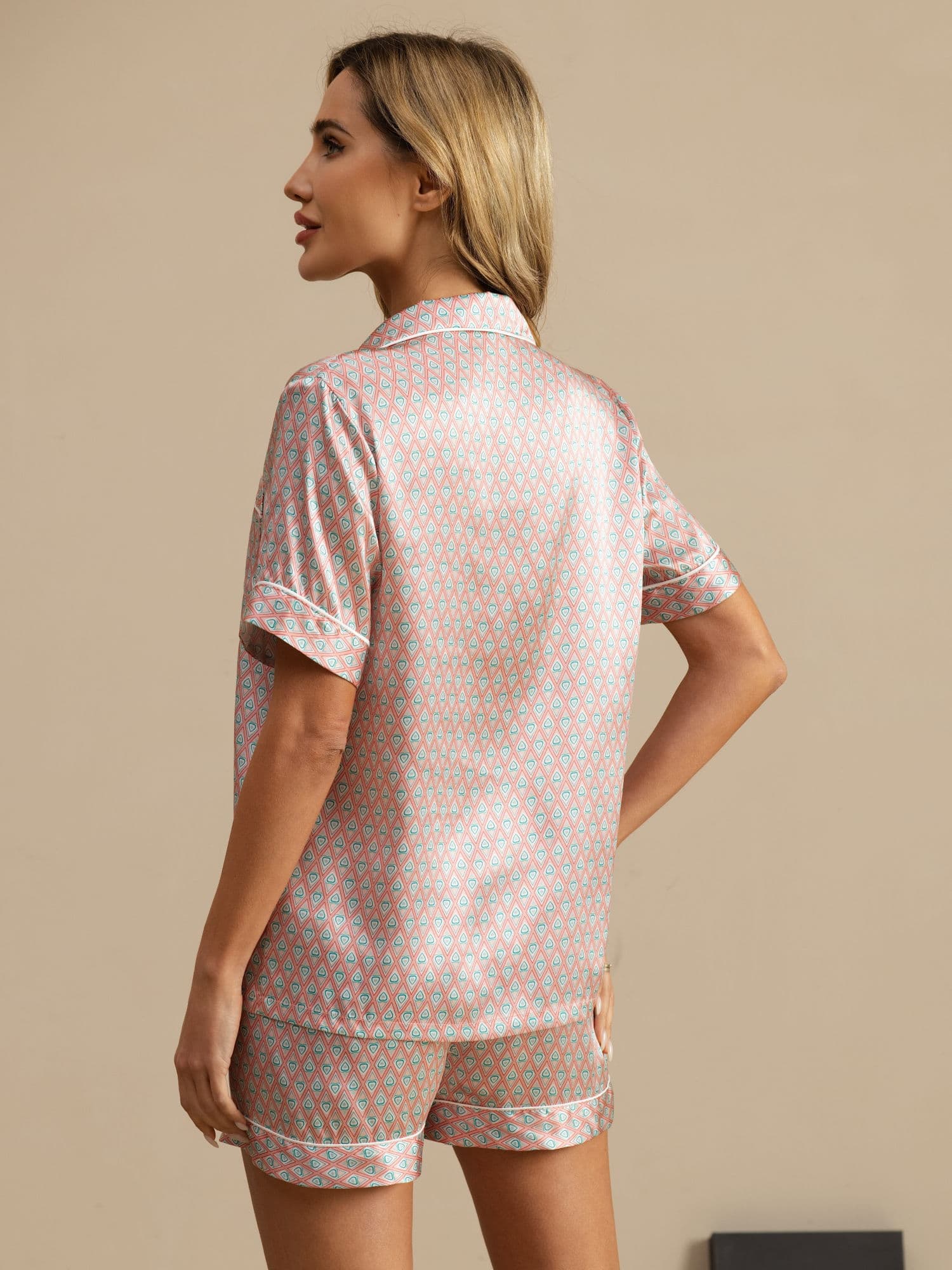 Pure Silk Geometric Print Short Sleeve Notch Collar Women's Pyjamas Set With Shorts - Image 7