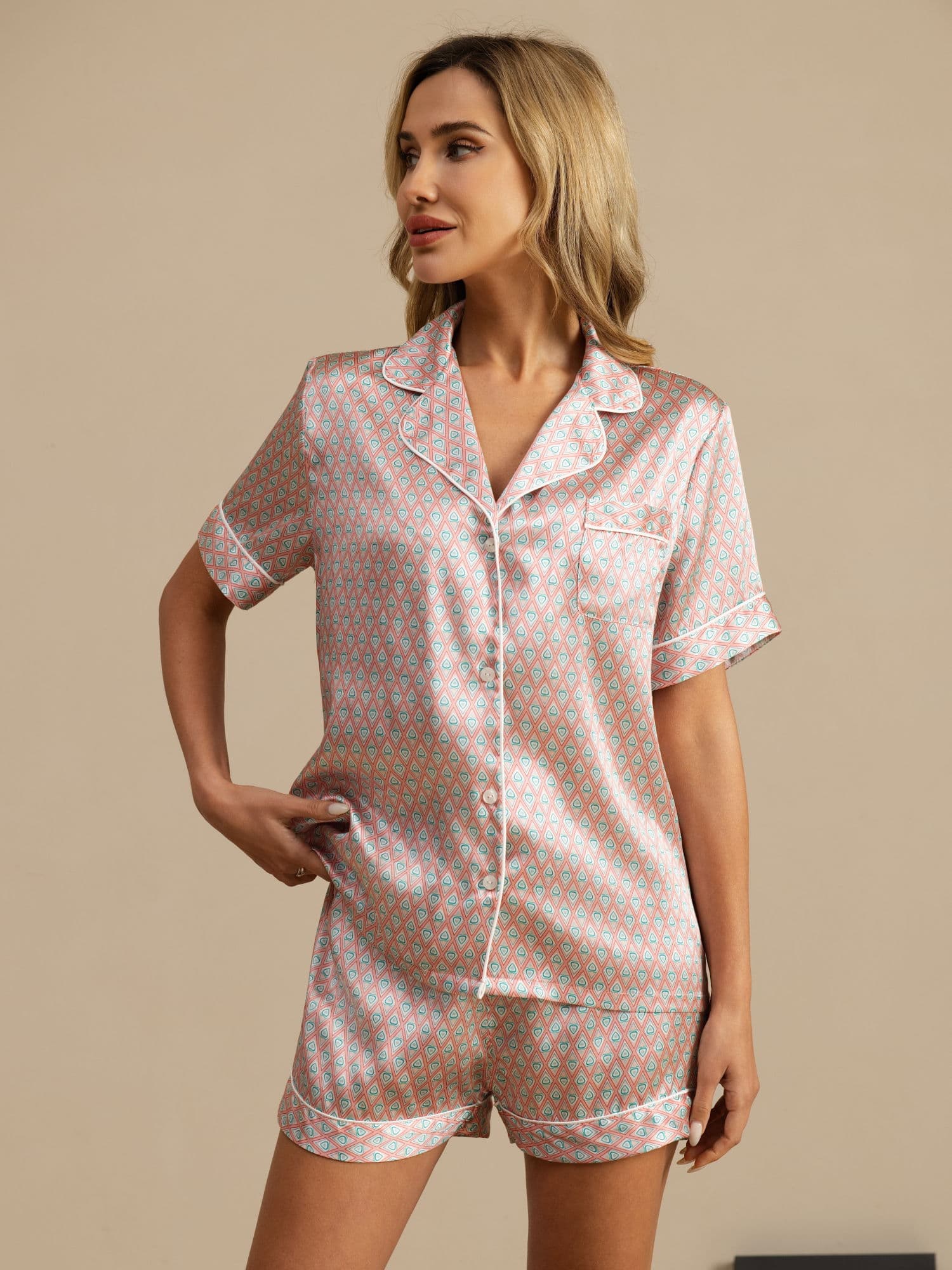 Pure Silk Geometric Print Short Sleeve Notch Collar Women's Pyjamas Set With Shorts - Image 8