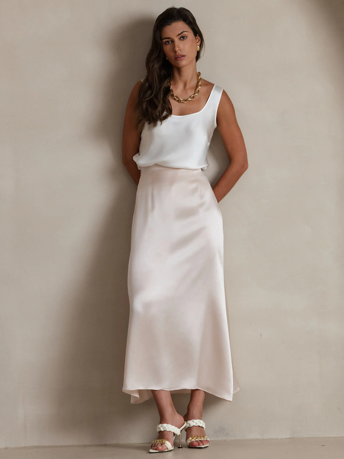Women's Pure Silk Sleeveless U Neck Tank Top - Image 12