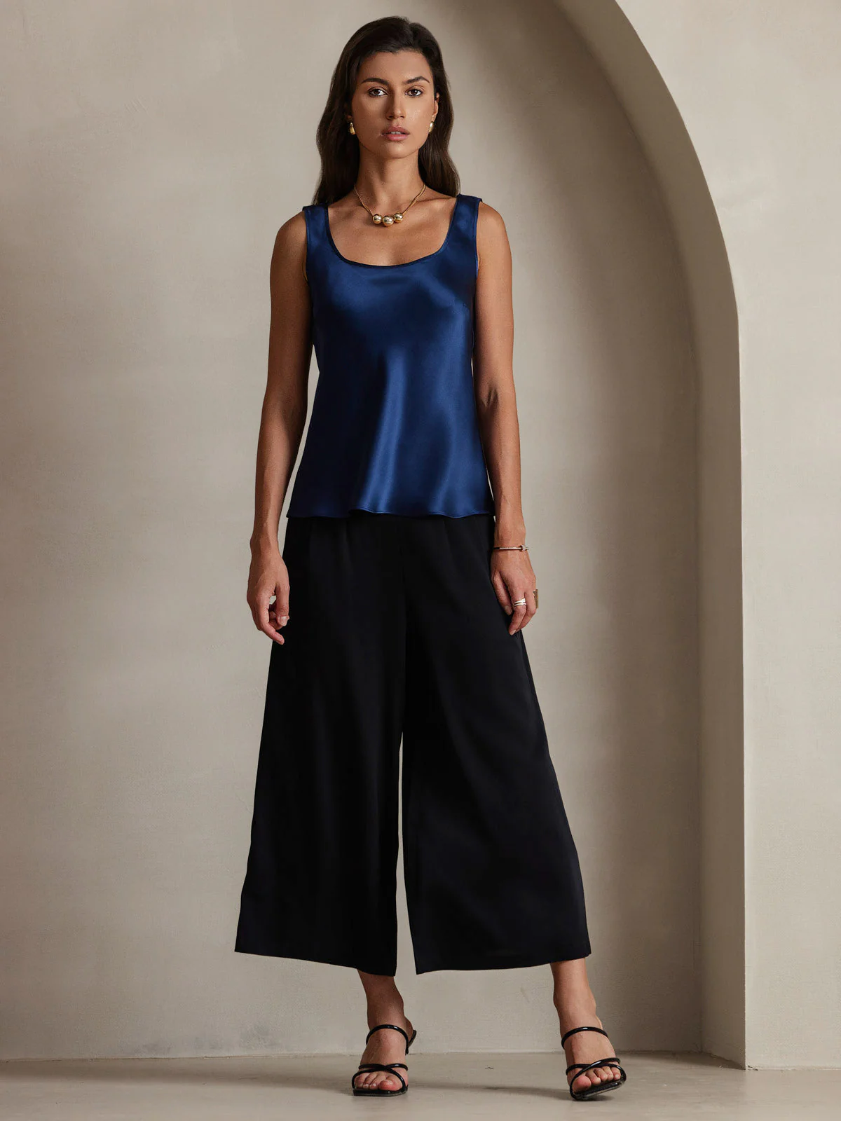 Women's Pure Silk Sleeveless U Neck Tank Top - Image 28