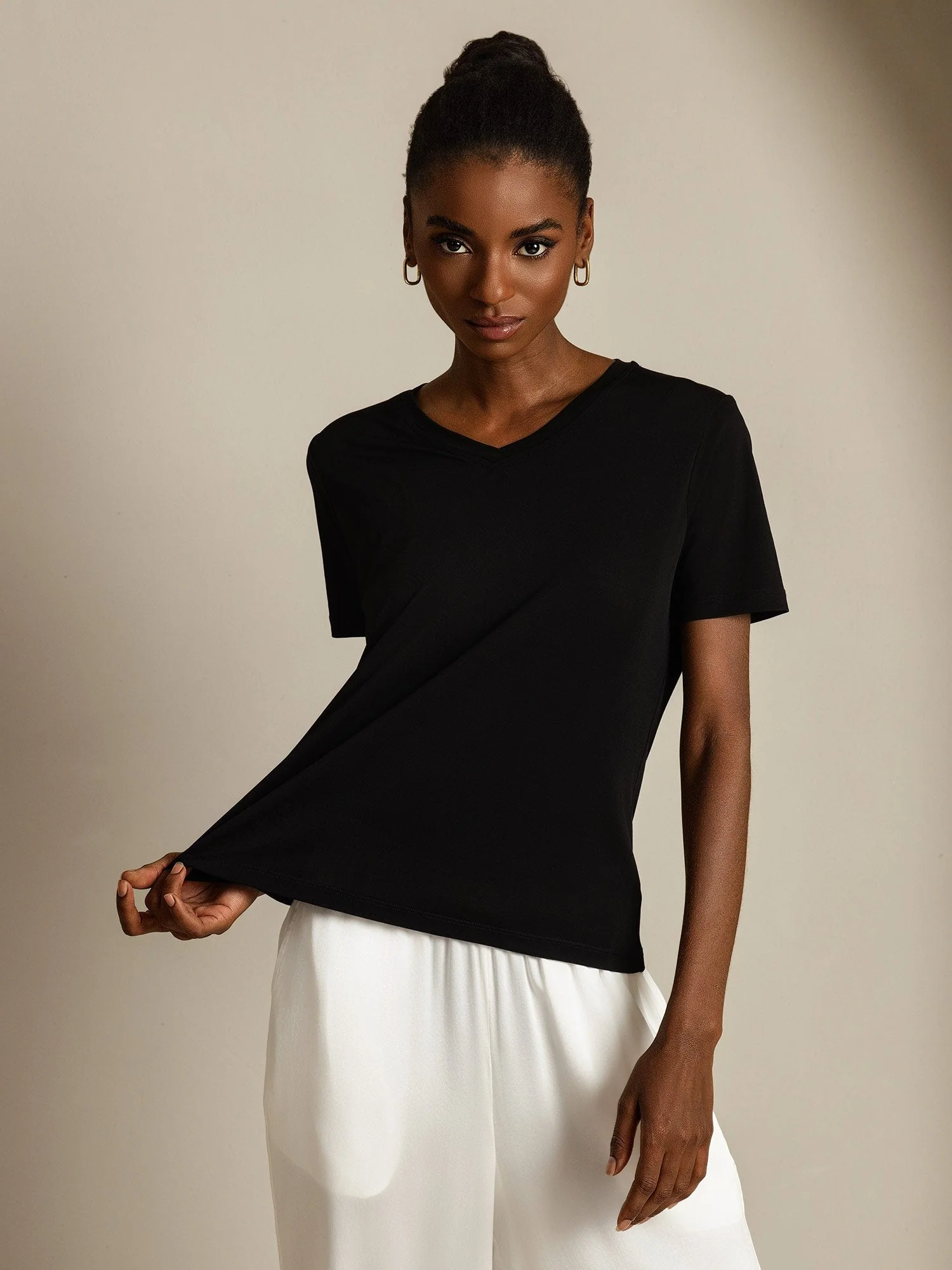Pure Silk V Neck Short-Sleeve Snag-Resistant Women's T-Shirt - Image 35