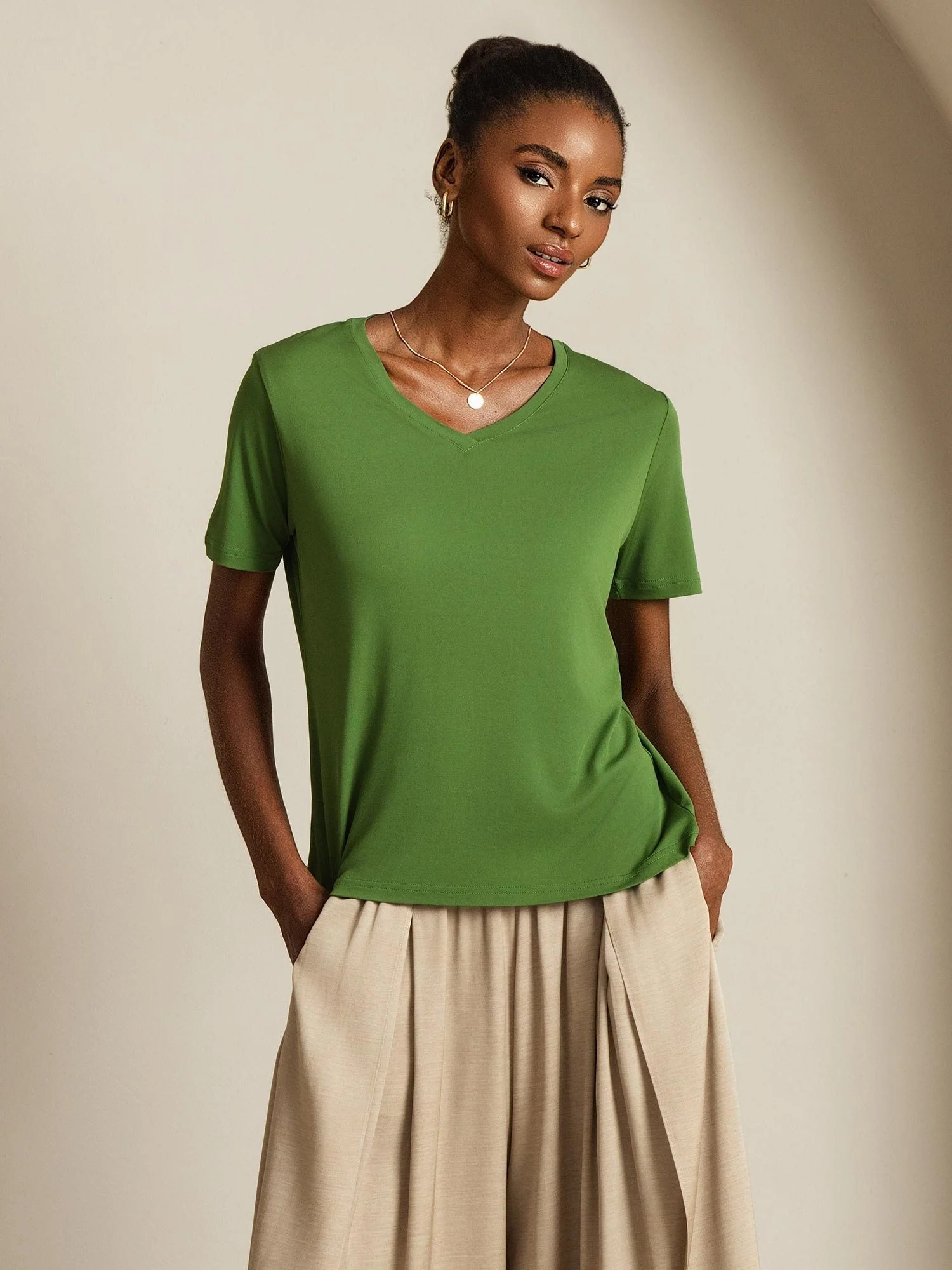 Pure Silk V Neck Short-Sleeve Snag-Resistant Women's T-Shirt - Image 38
