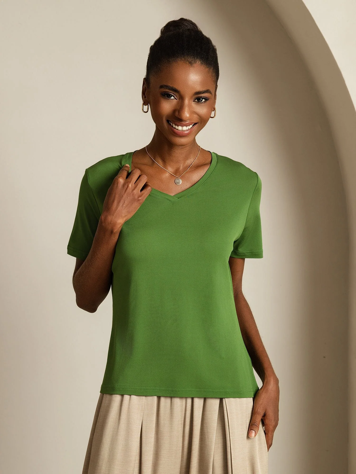 Pure Silk V Neck Short-Sleeve Snag-Resistant Women's T-Shirt - Image 42