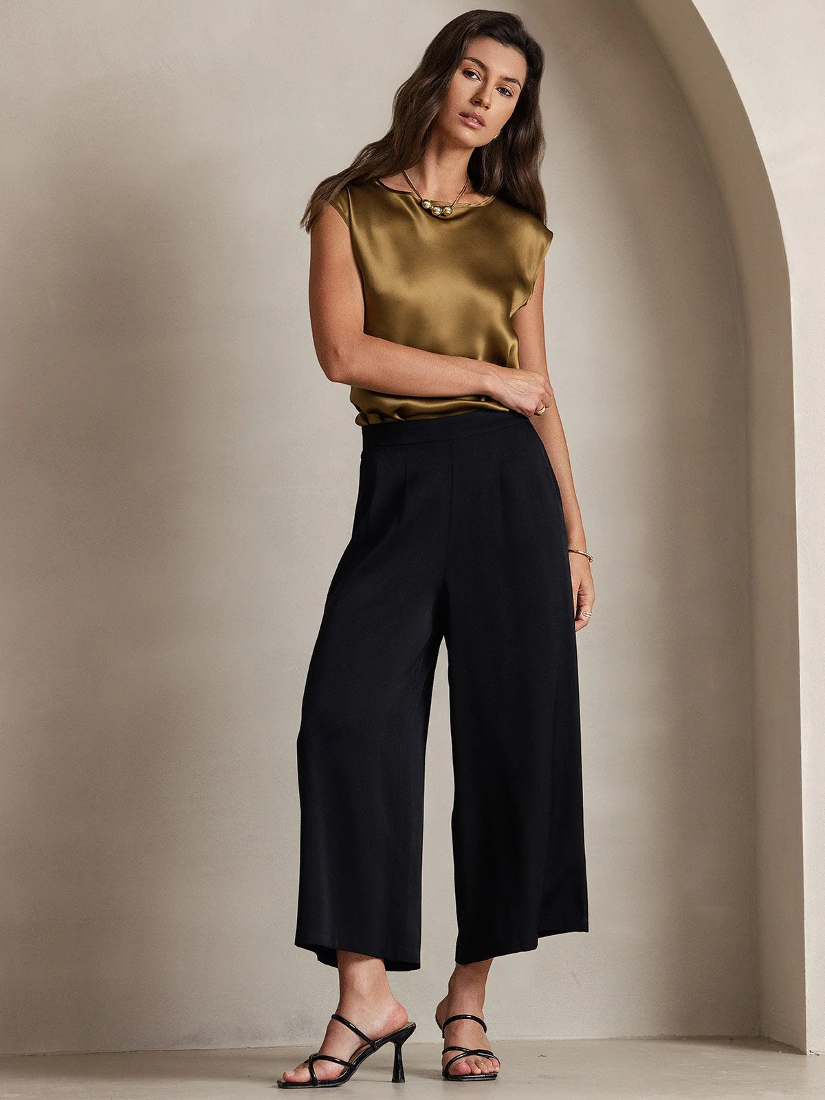 19Momme Women's Silk Cap Sleeve Round Neck Top - Image 52