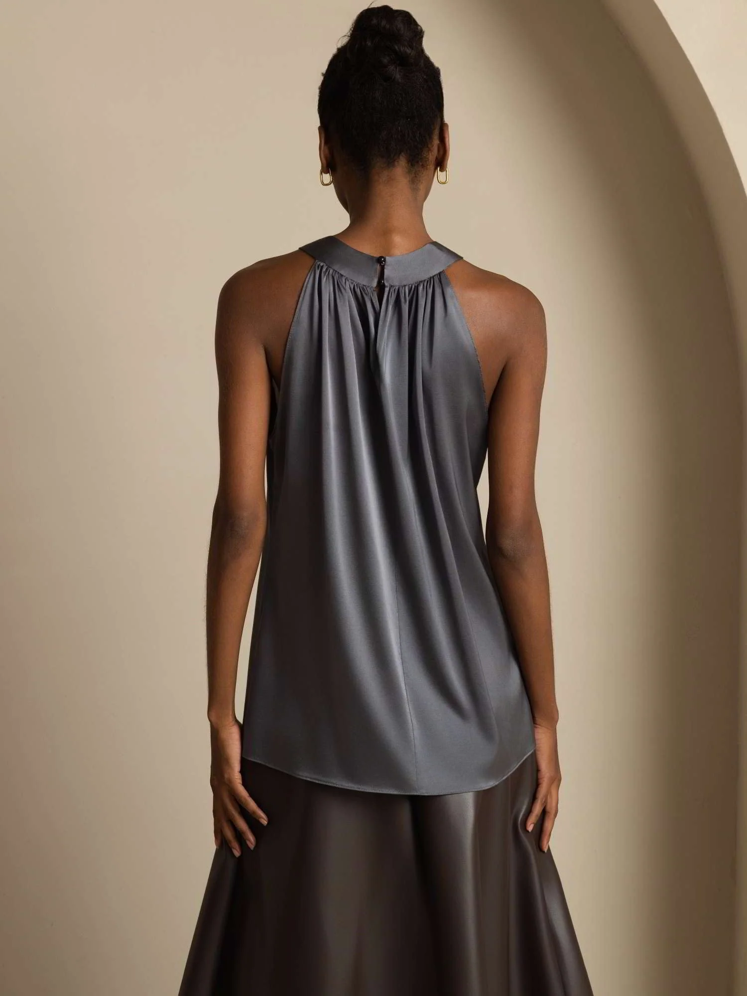 19Momme Silk Sleeveless Halter Neck Women's Top - Image 38