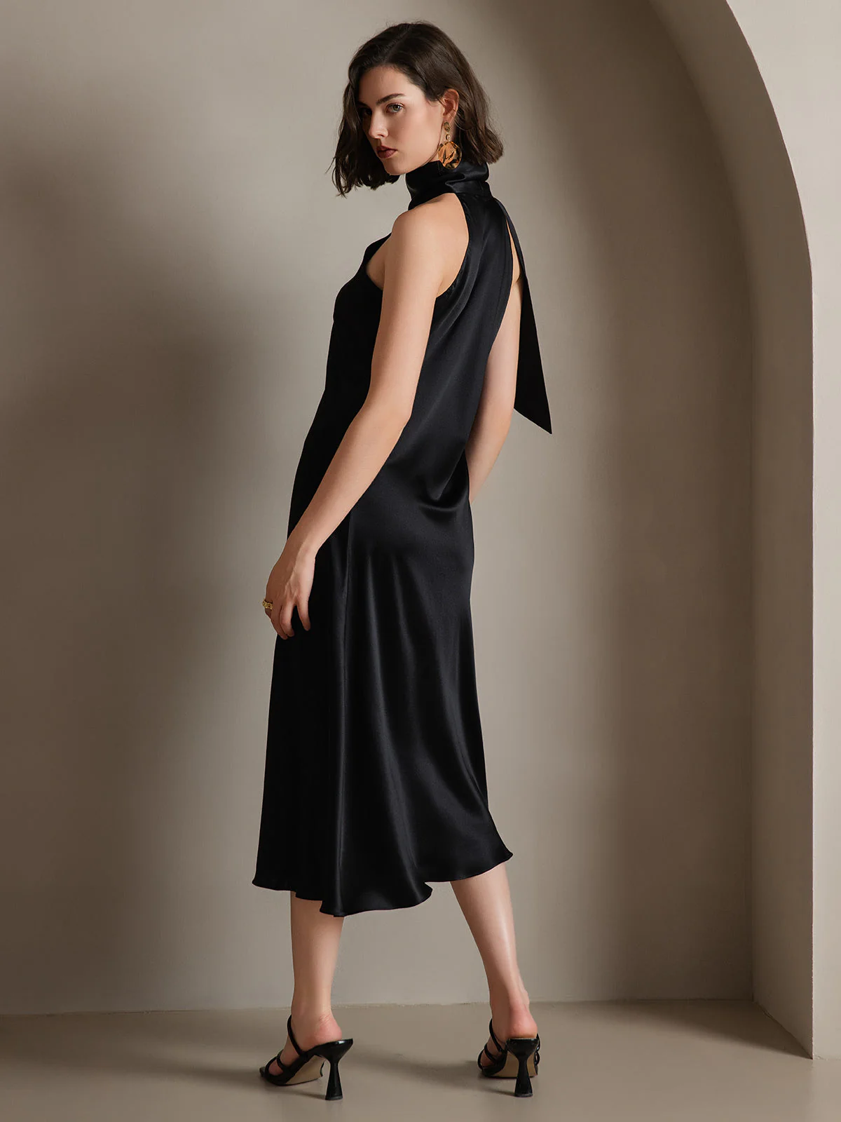 19Momme Silk Sleeveless Tie Neck Midi Dress - Image 11