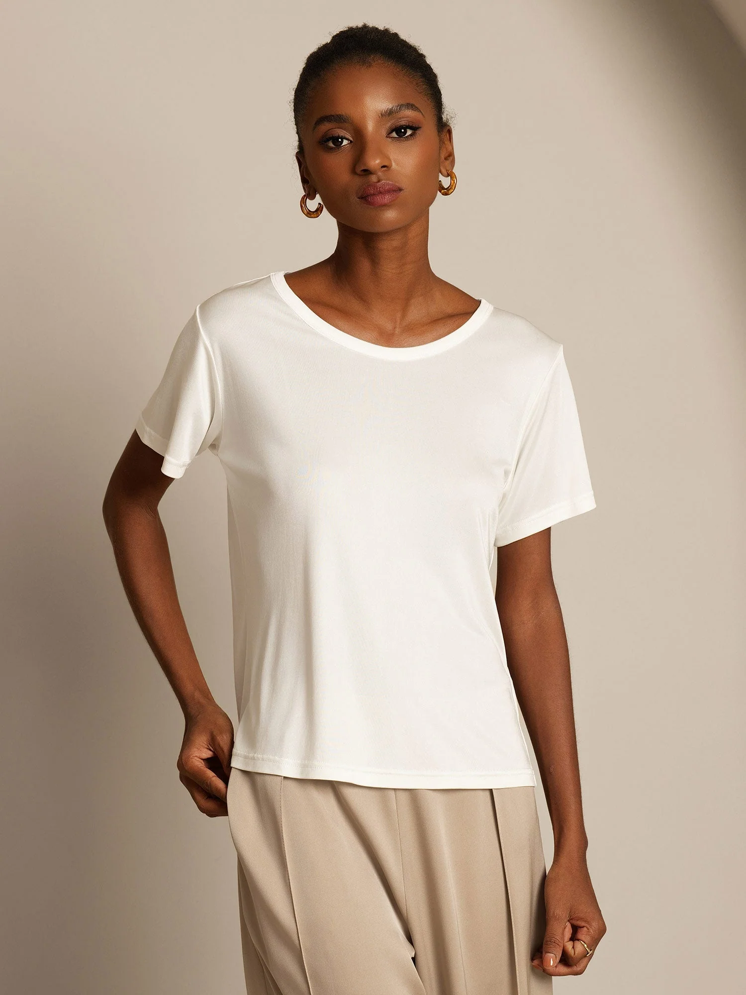 Women's Pure Silk Short Sleeve Round Neck T-Shirt - Image 3