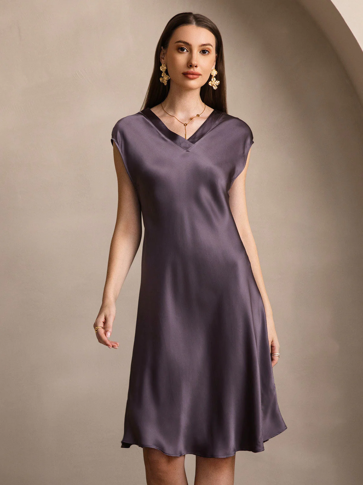 Pure Silk Cap Sleeve V-neck Knee Nightdress - Image 22