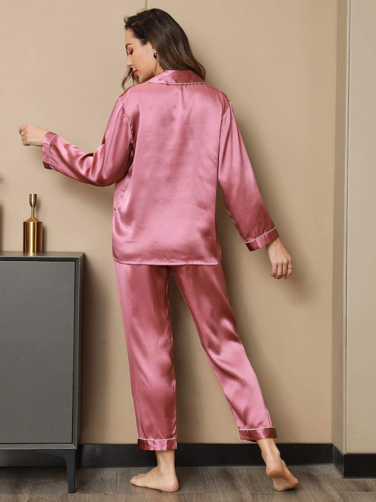 Women's Pure Silk Long Sleeve Button Up Pyjamas Set - Image 37
