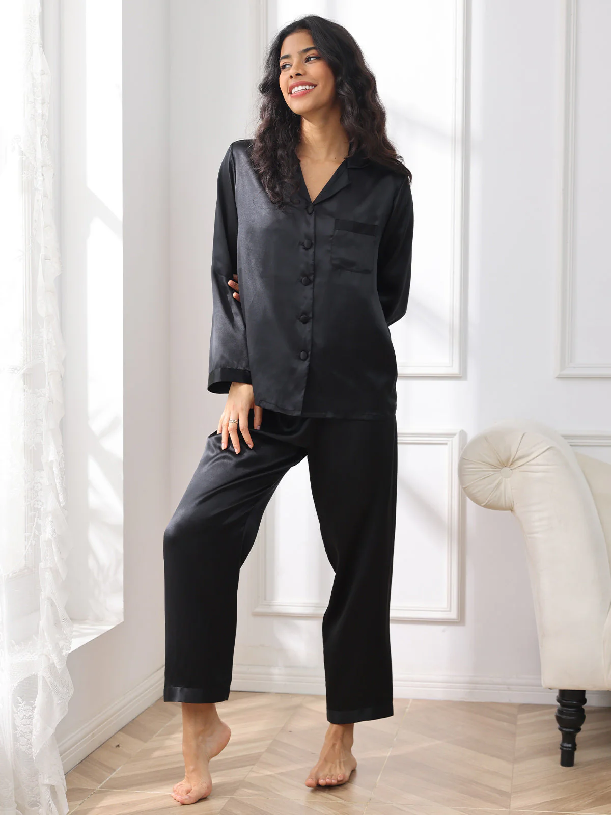 Pure Silk Long Sleeve Women's Pyjamas Set - Image 17