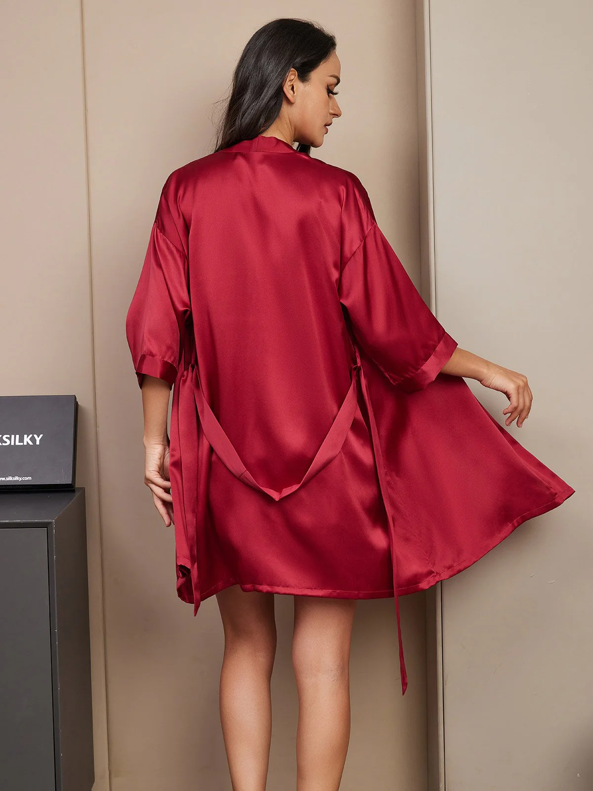 Women's Pure Silk Spaghetti Strap V-neck Camisole Set & Dressing Gown 3Pcs - Image 11