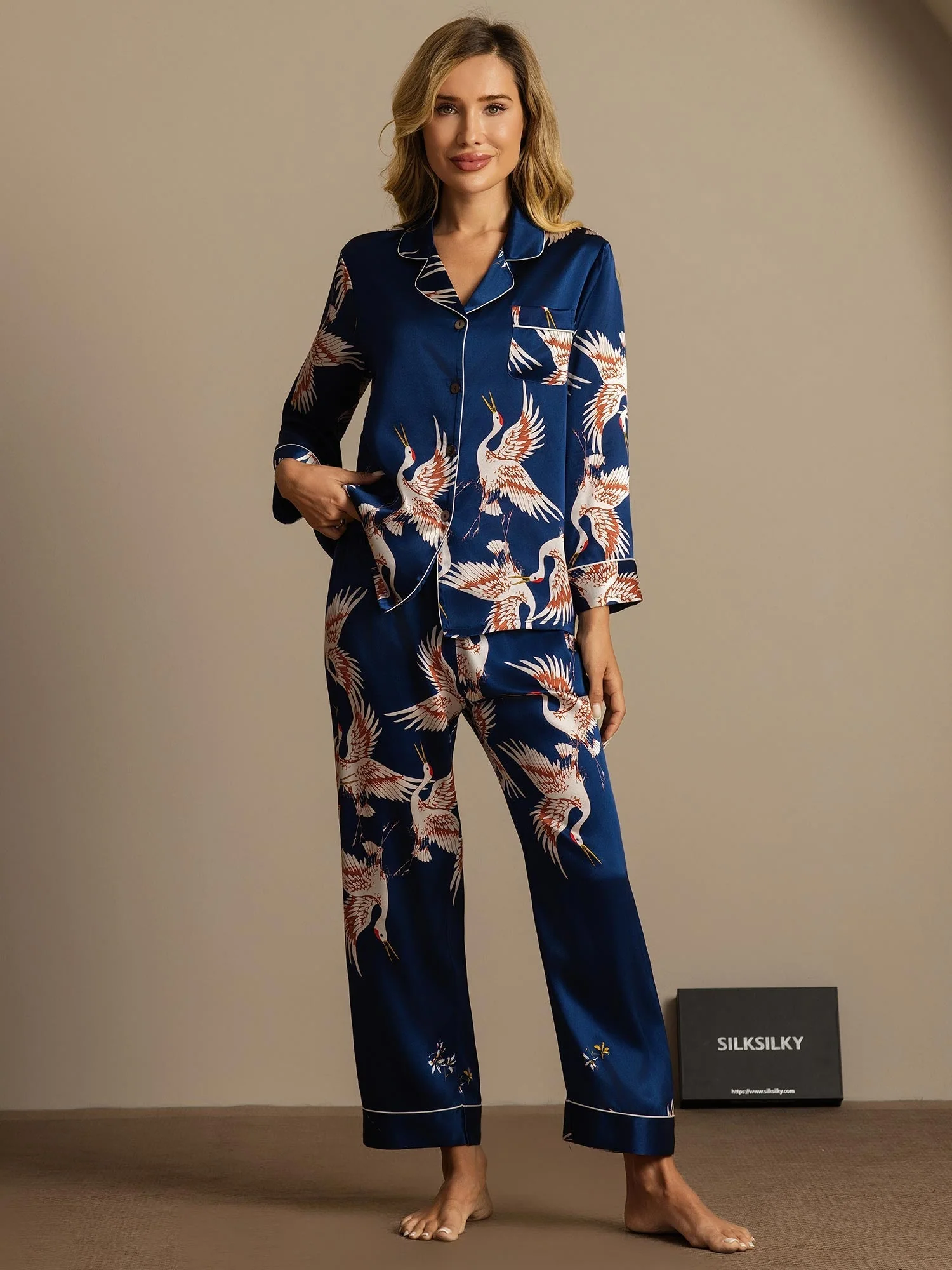 19Momme Pure Silk Crane Print Women's Long Sleeve Notch Collar Pyjamas Set - Image 13