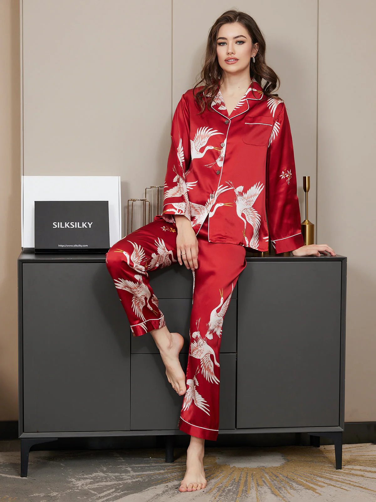 19Momme Pure Silk Crane Print Women's Long Sleeve Notch Collar Pyjamas Set - Image 17