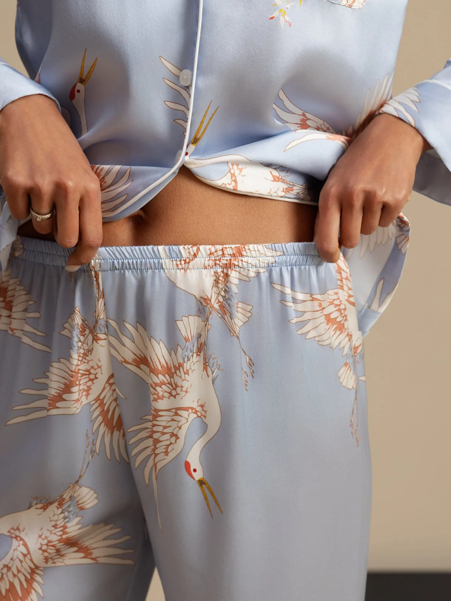 19Momme Pure Silk Crane Print Women's Long Sleeve Notch Collar Pyjamas Set - Image 43